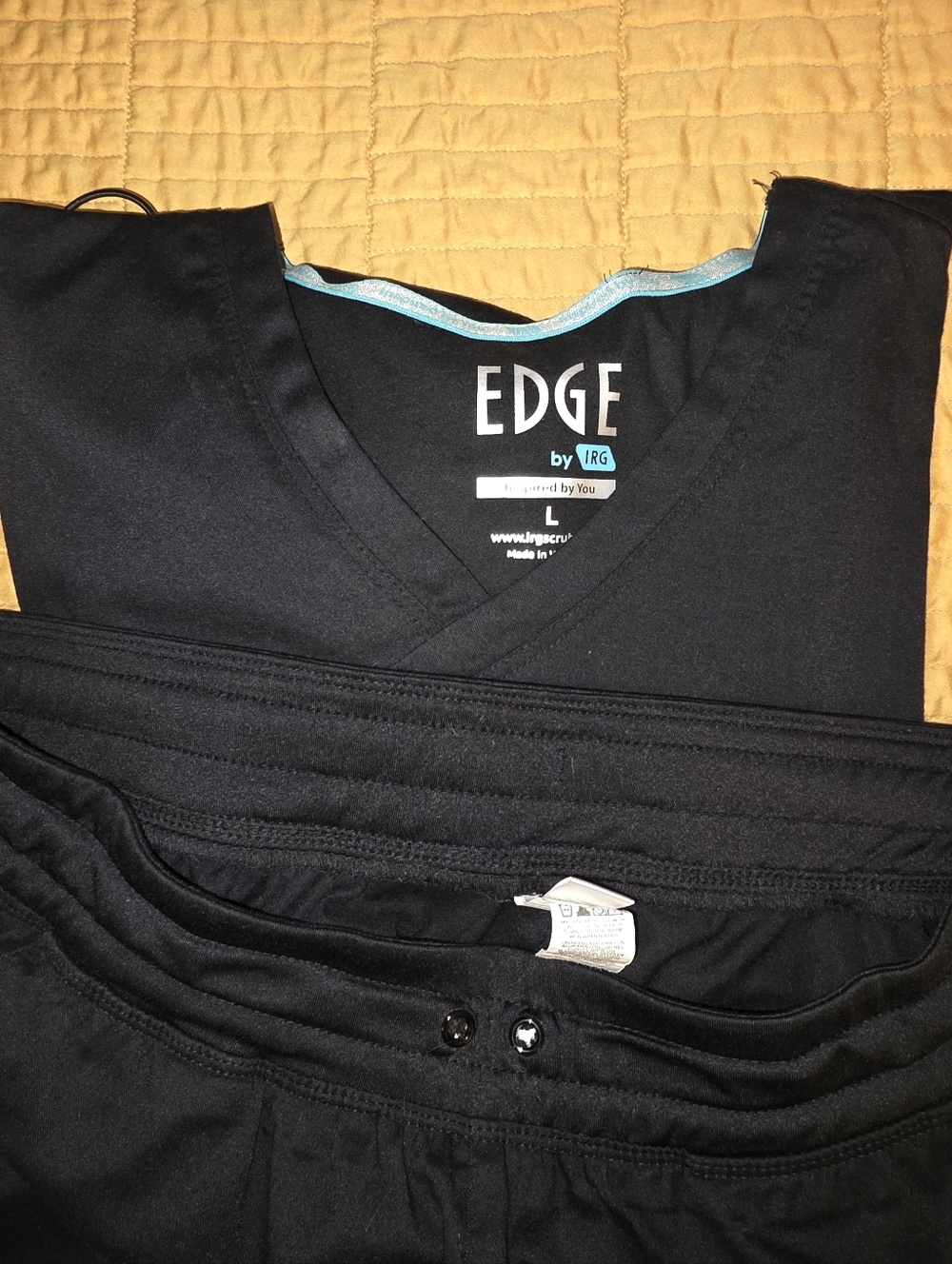 EDGE by IRG Black V-Neck Scrub Top And Scrub Pant Set